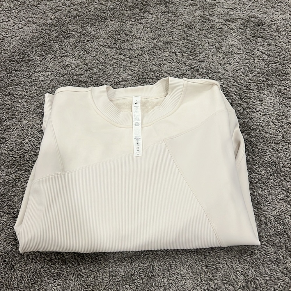 Lululemon pullover